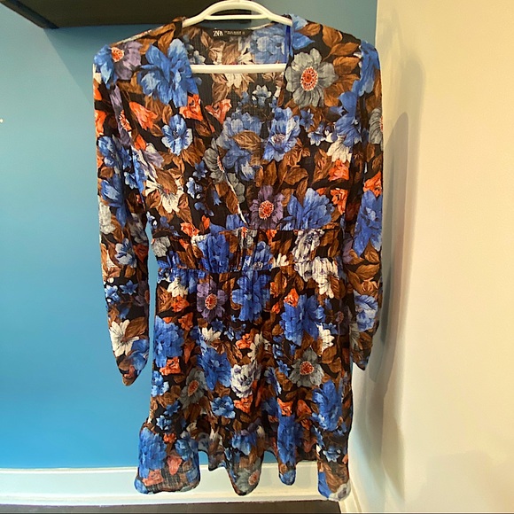 Floral dress from Zara - Picture 1 of 2